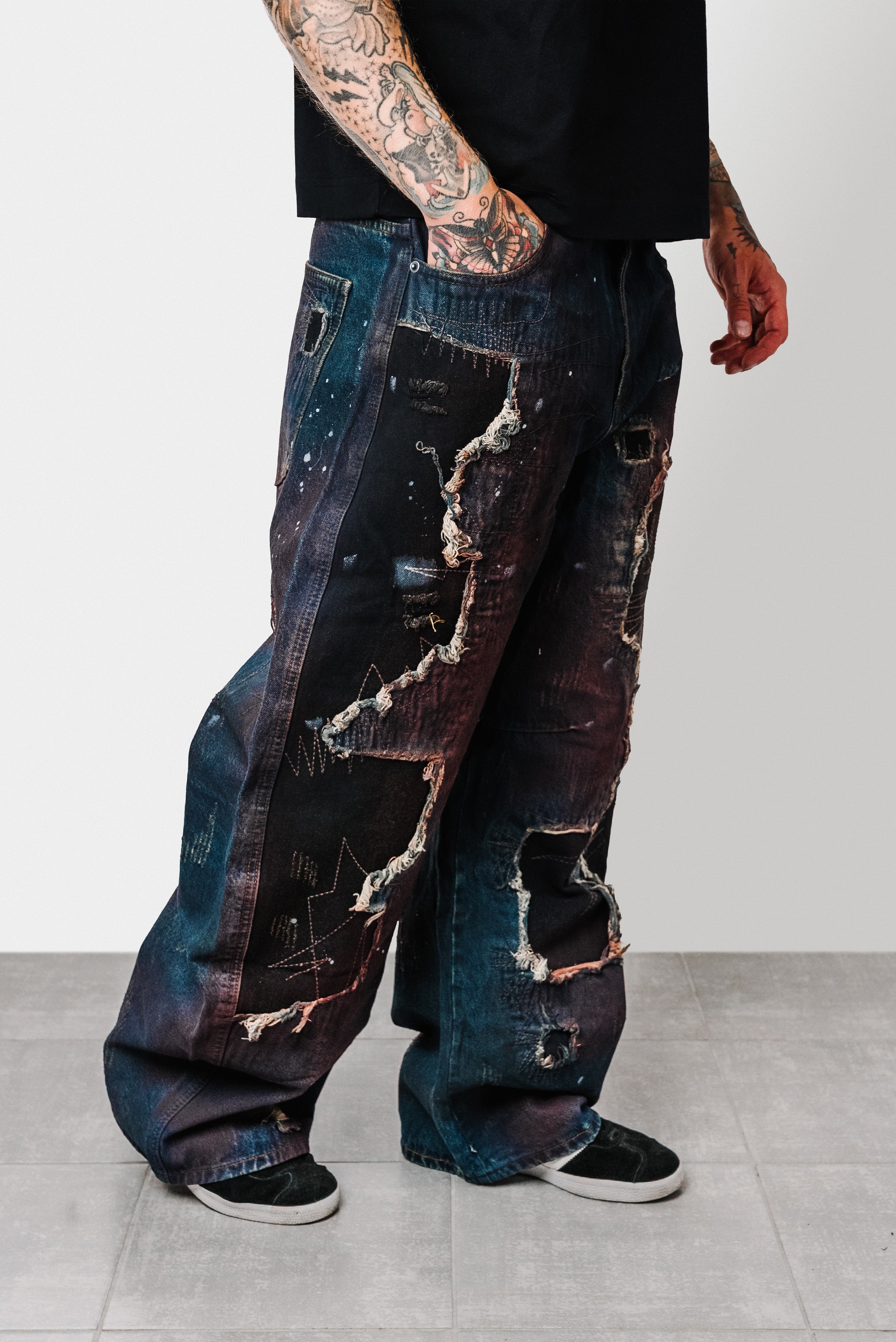 DESTROYED DENIM BALLOON JEANS - Shoebuya Design