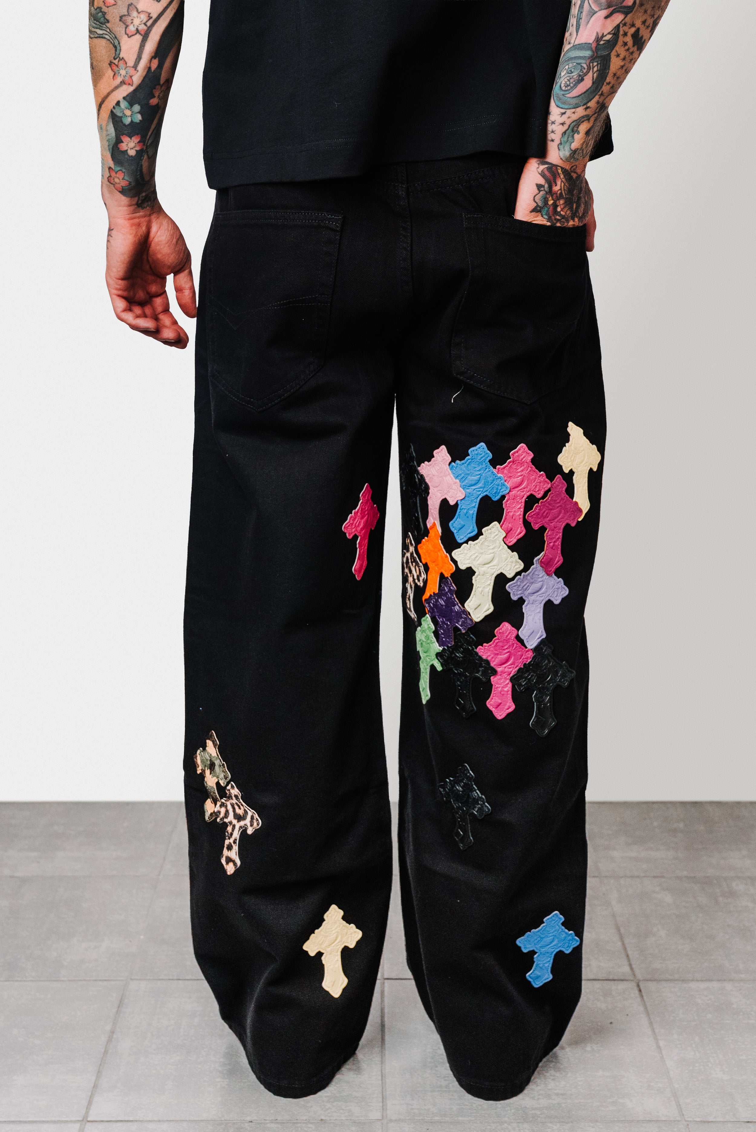 CHROME RAINBOW CROSS BLACK DENIM JEANS - Shoebuya Design