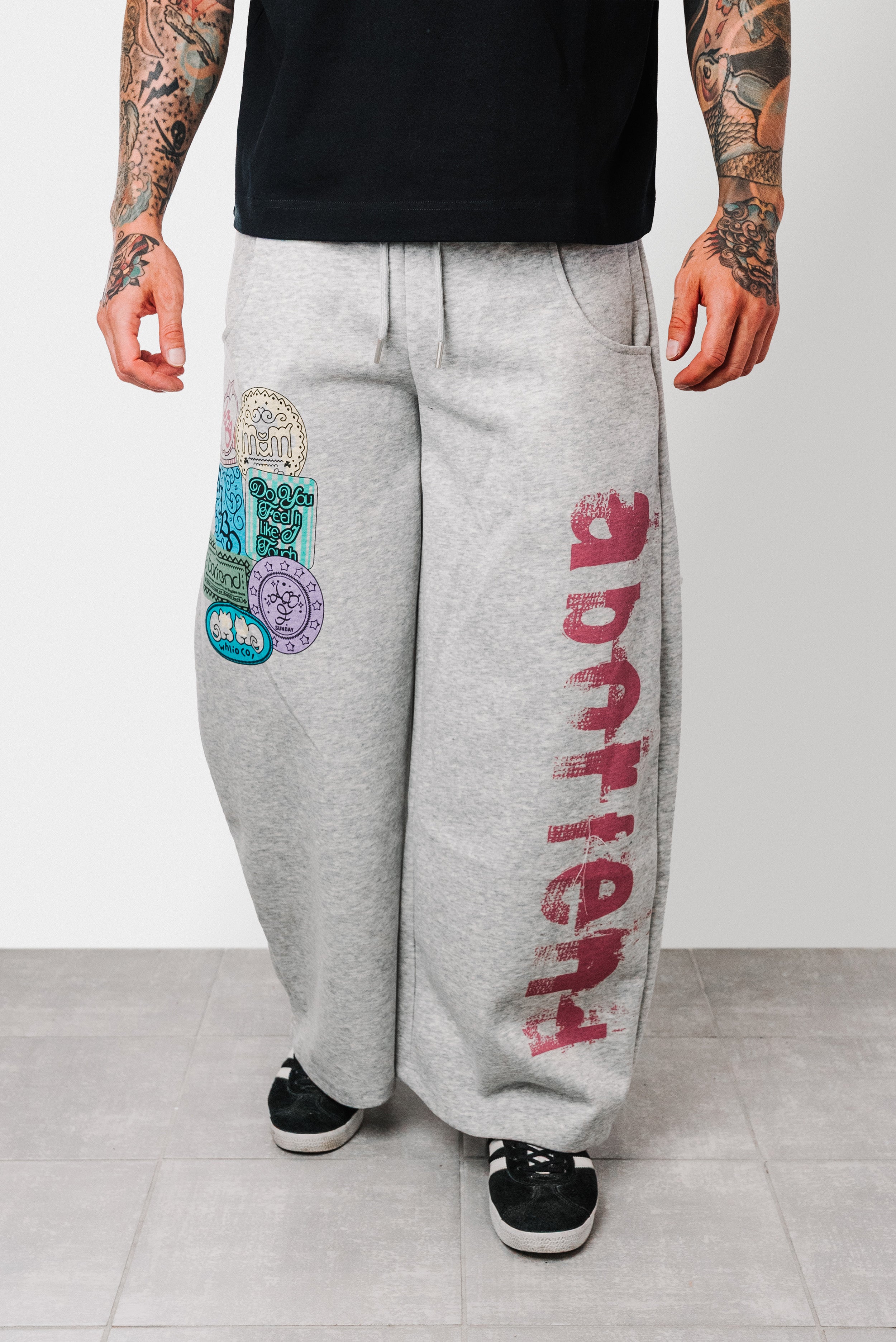 QUEEN GREY SWEATPANTS - Shoebuya Design