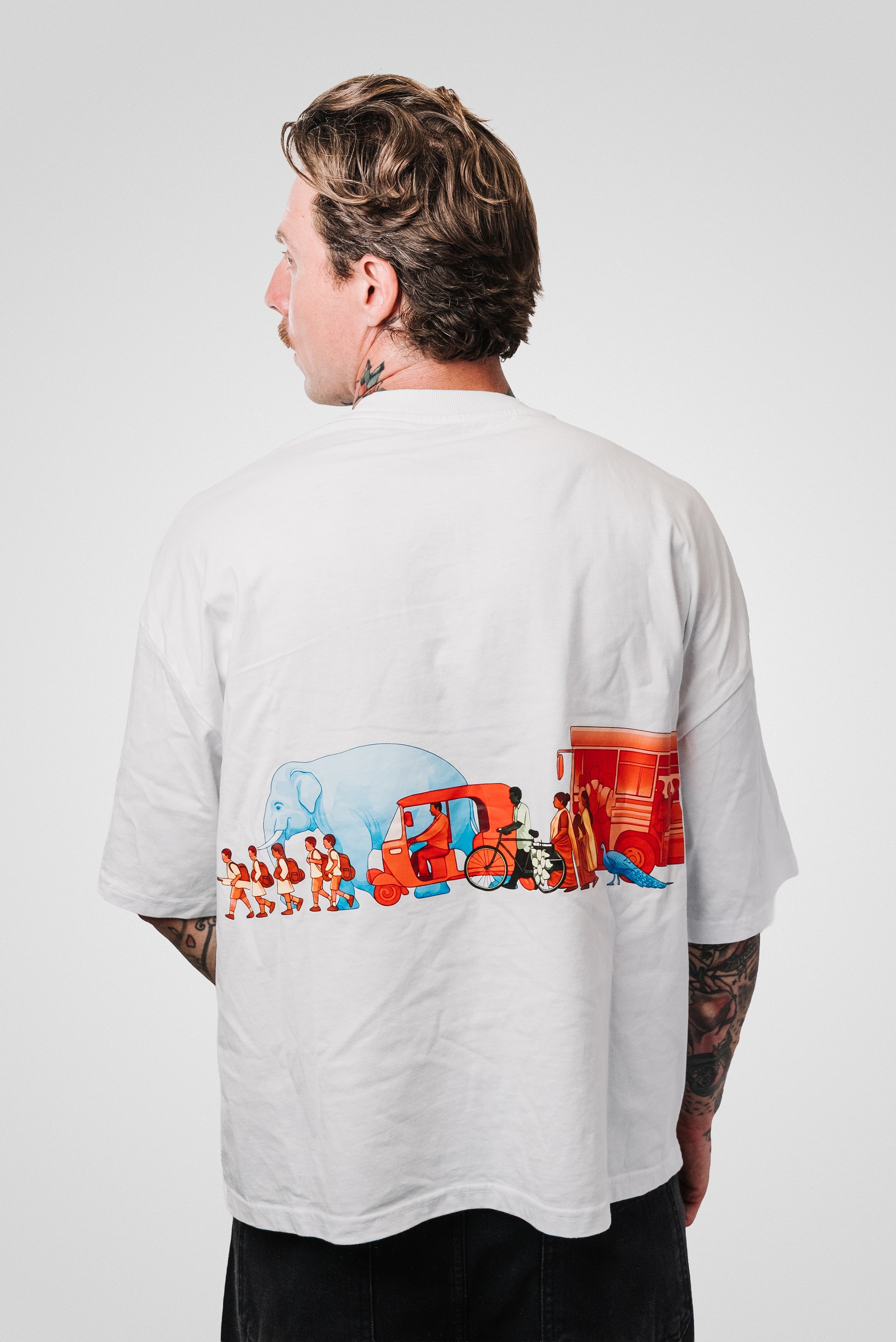 PARATA WHITE TEE - Hamrah Brand