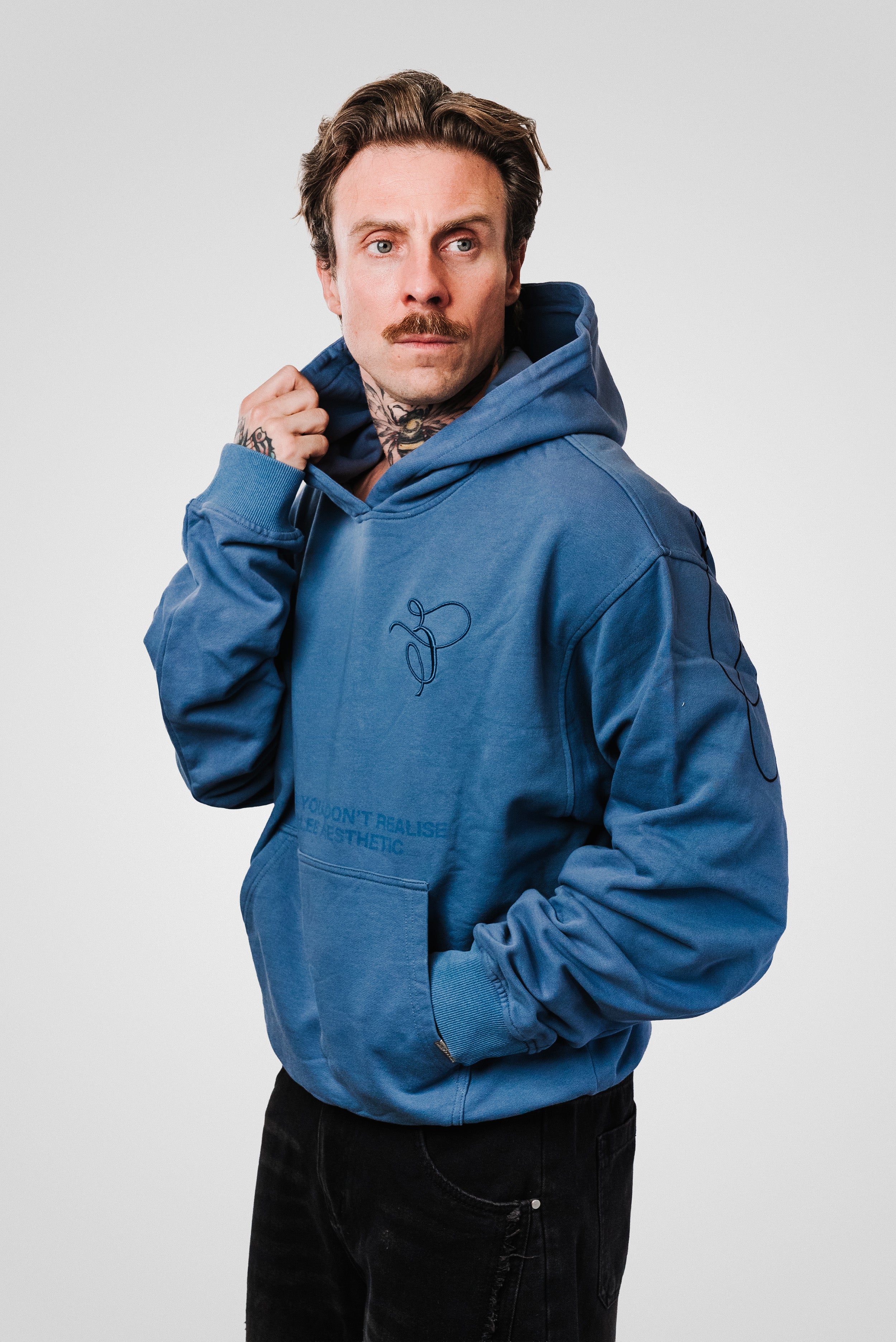 ITALICS LIGHT BLUE HOODIE - TheDoubleE