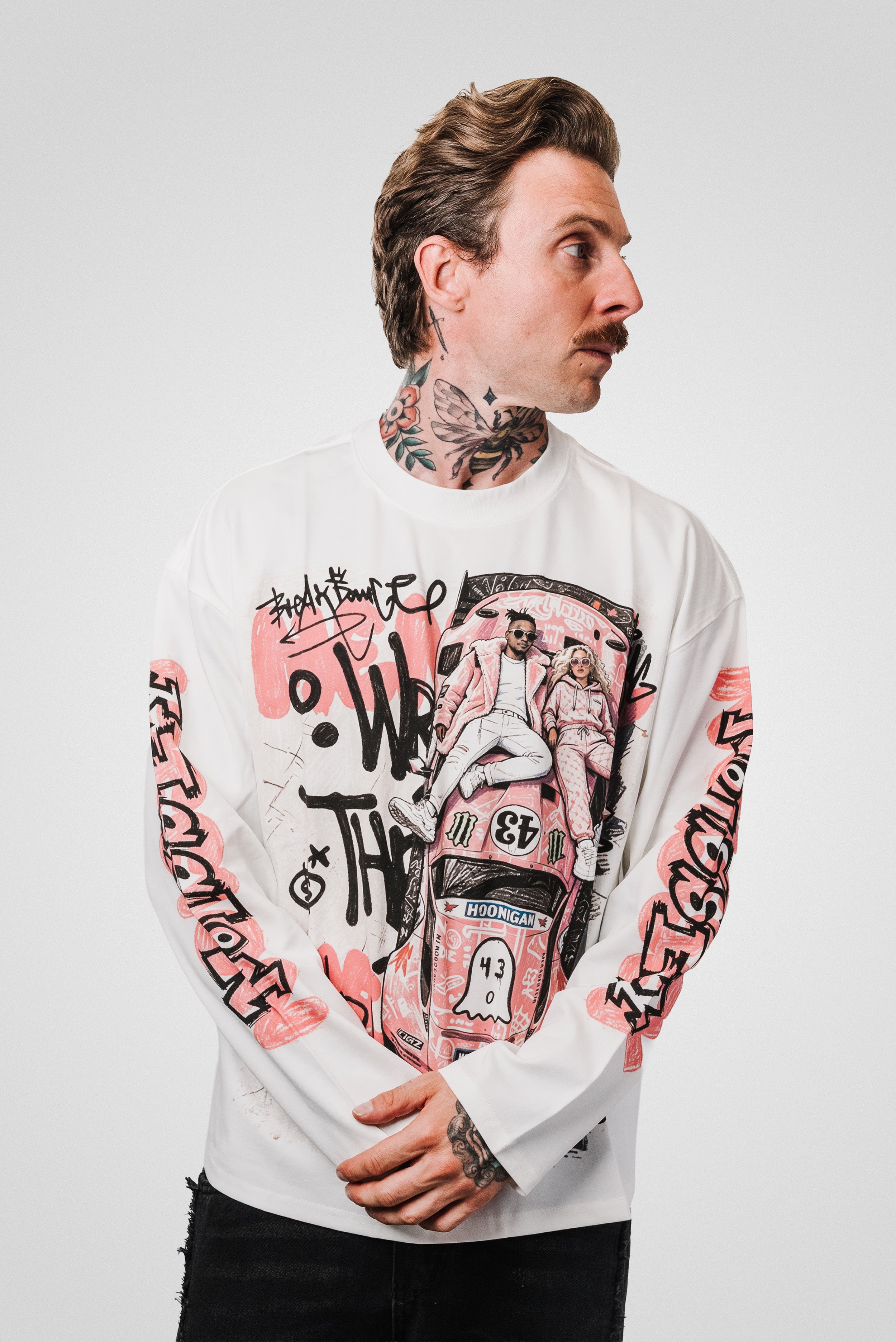 HOONIGAN PINK CAR WHITE BOXY LONGSLEEVE - Noissey Brand