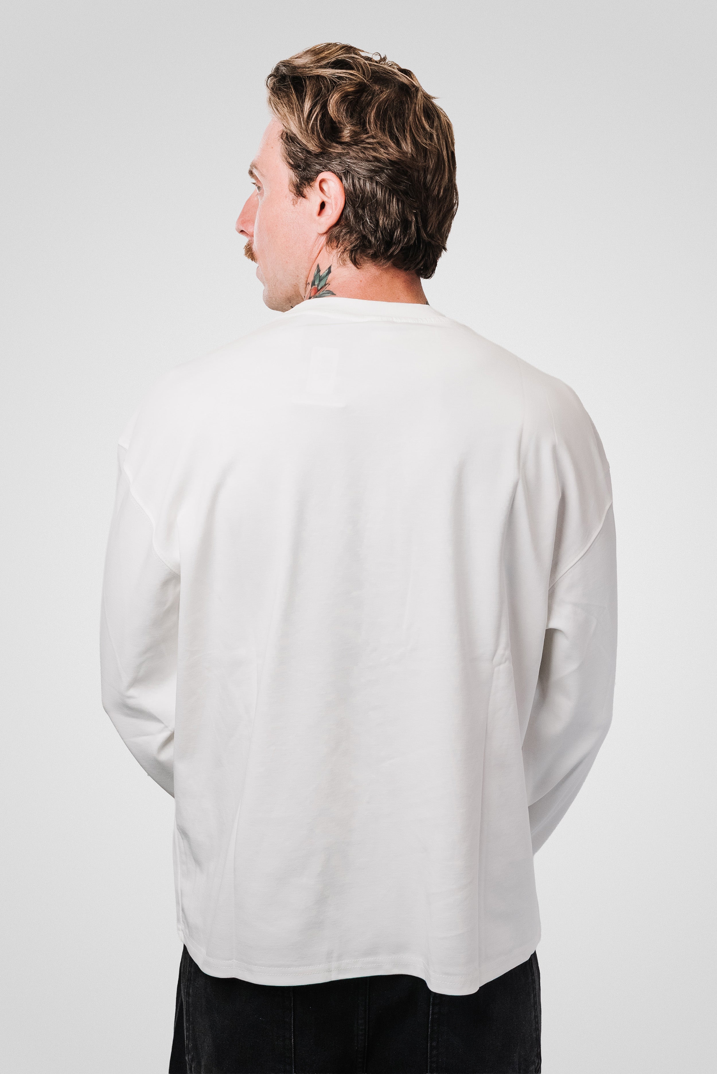HOONIGAN PINK CAR WHITE BOXY LONGSLEEVE - Noissey Brand