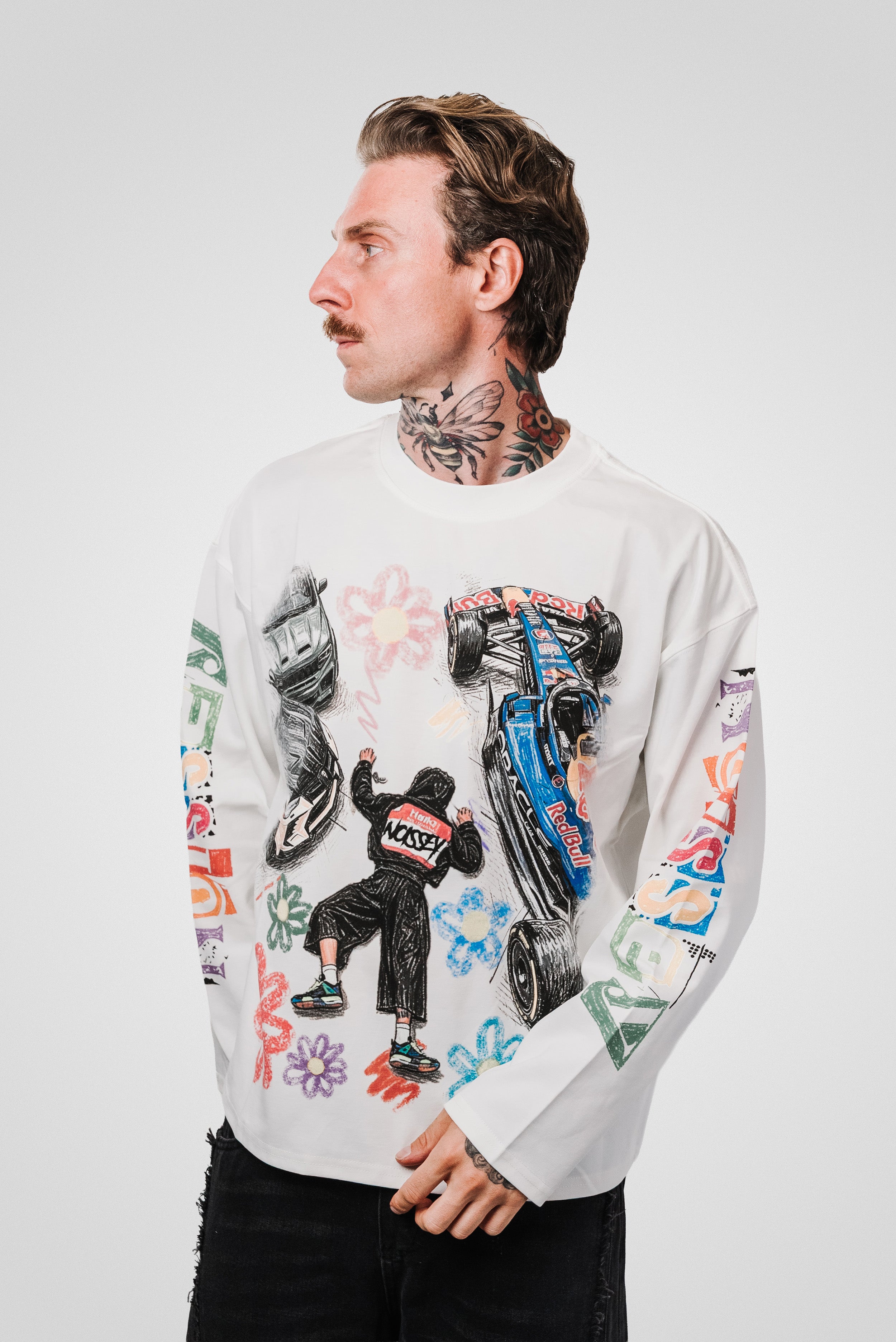 REDBULL WHITE BOXY LONGSLEEVE - Noissey Brand