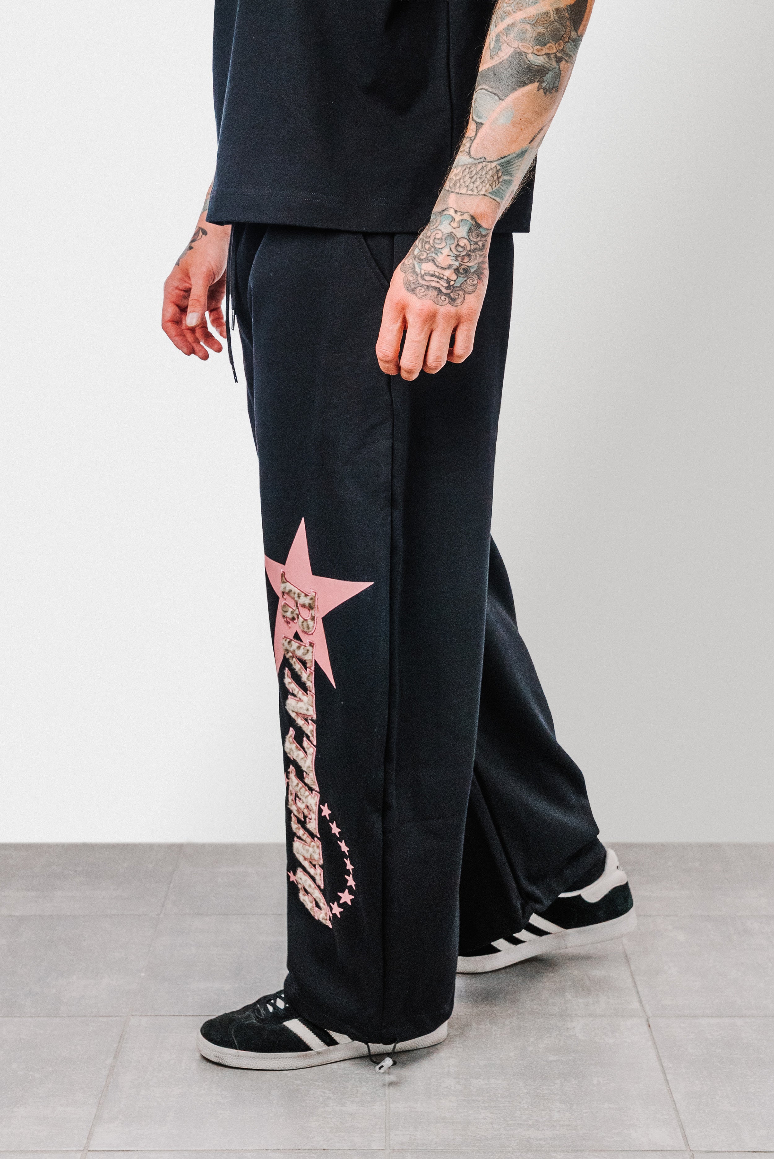 LEOPARD PINK SCRIPT GREY SWEAT PANTS - Shoebuya Design