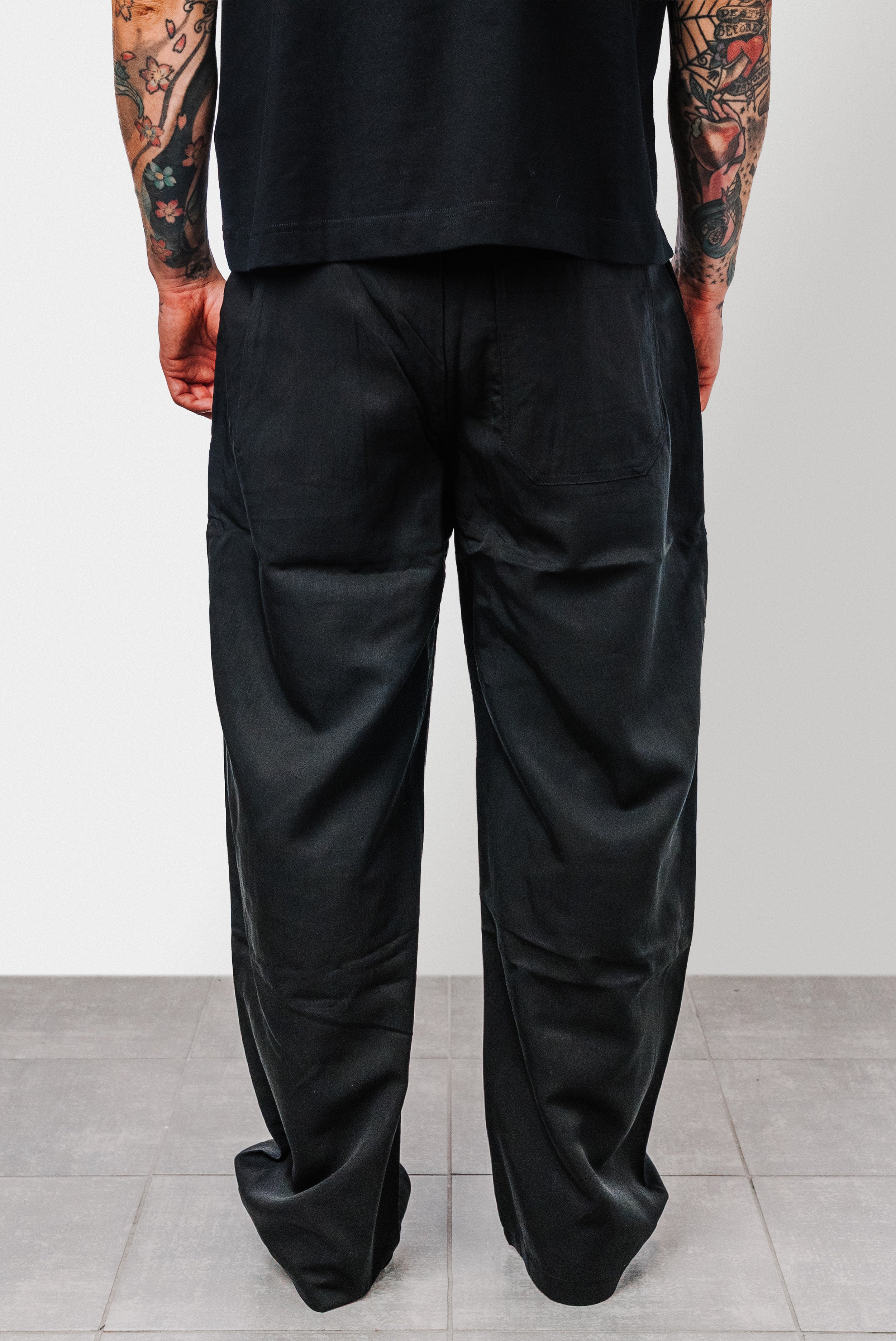 LESERI CLASSIC BLACK PANTS - Shoebuya Design