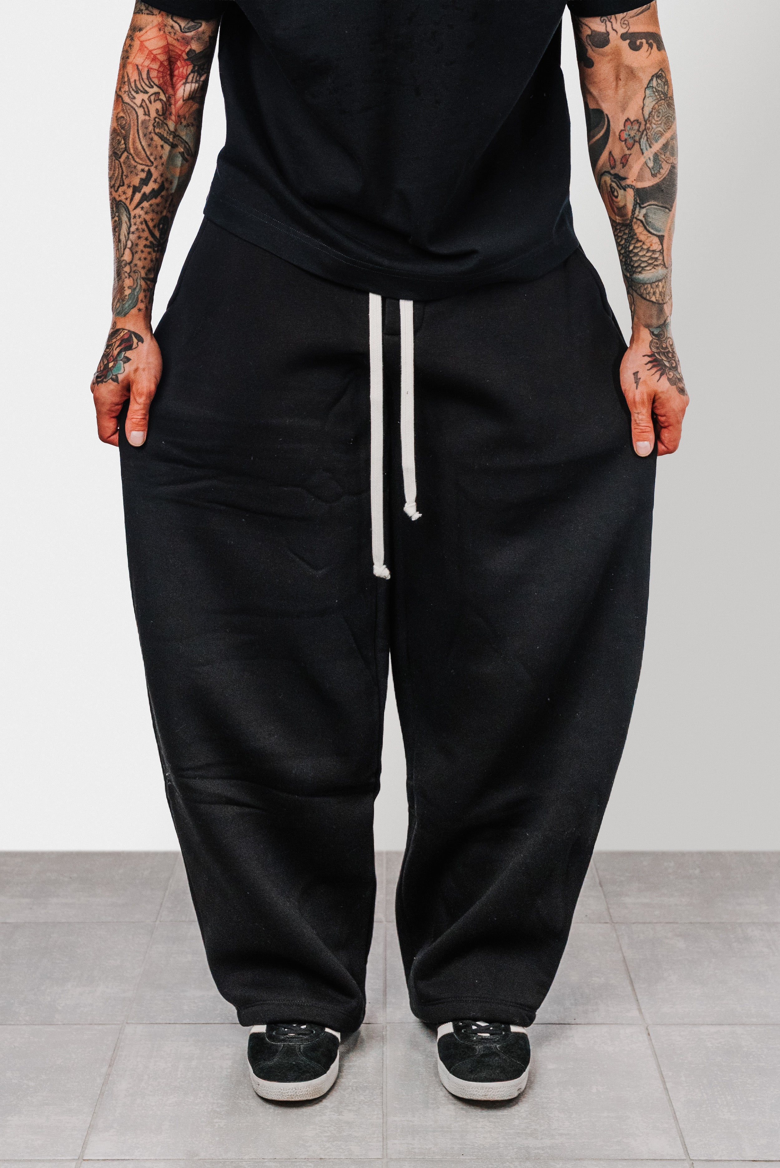 BALLOON BLACK TRACKPANTS - Replacement Brand