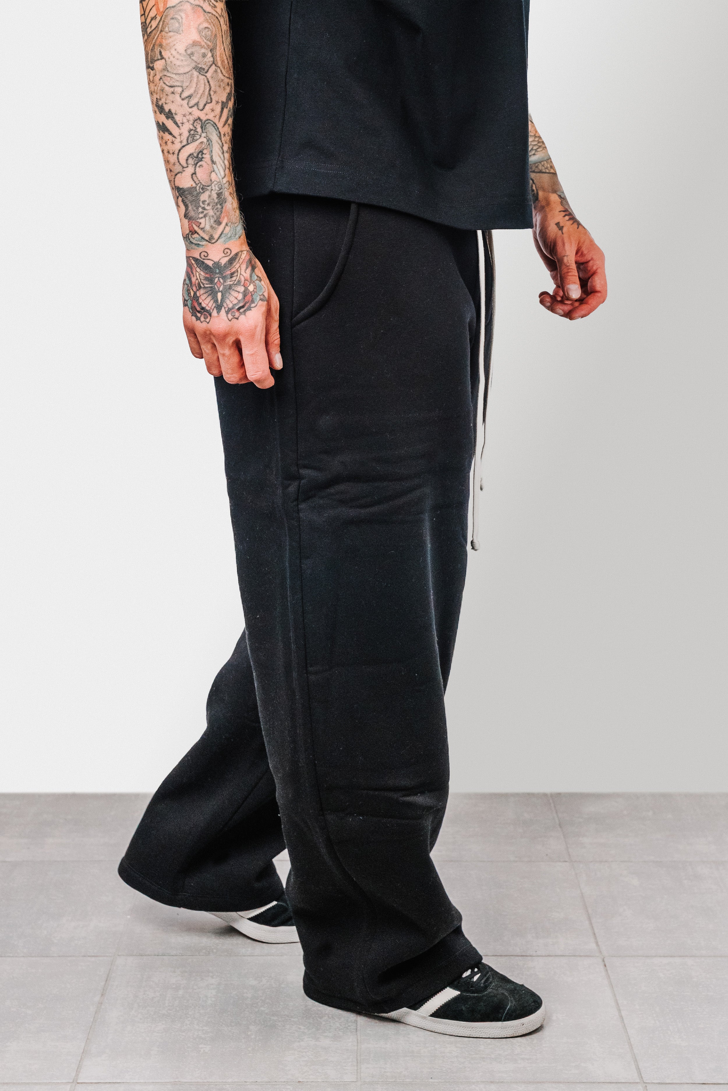 BALLOON BLACK TRACKPANTS - Replacement Brand
