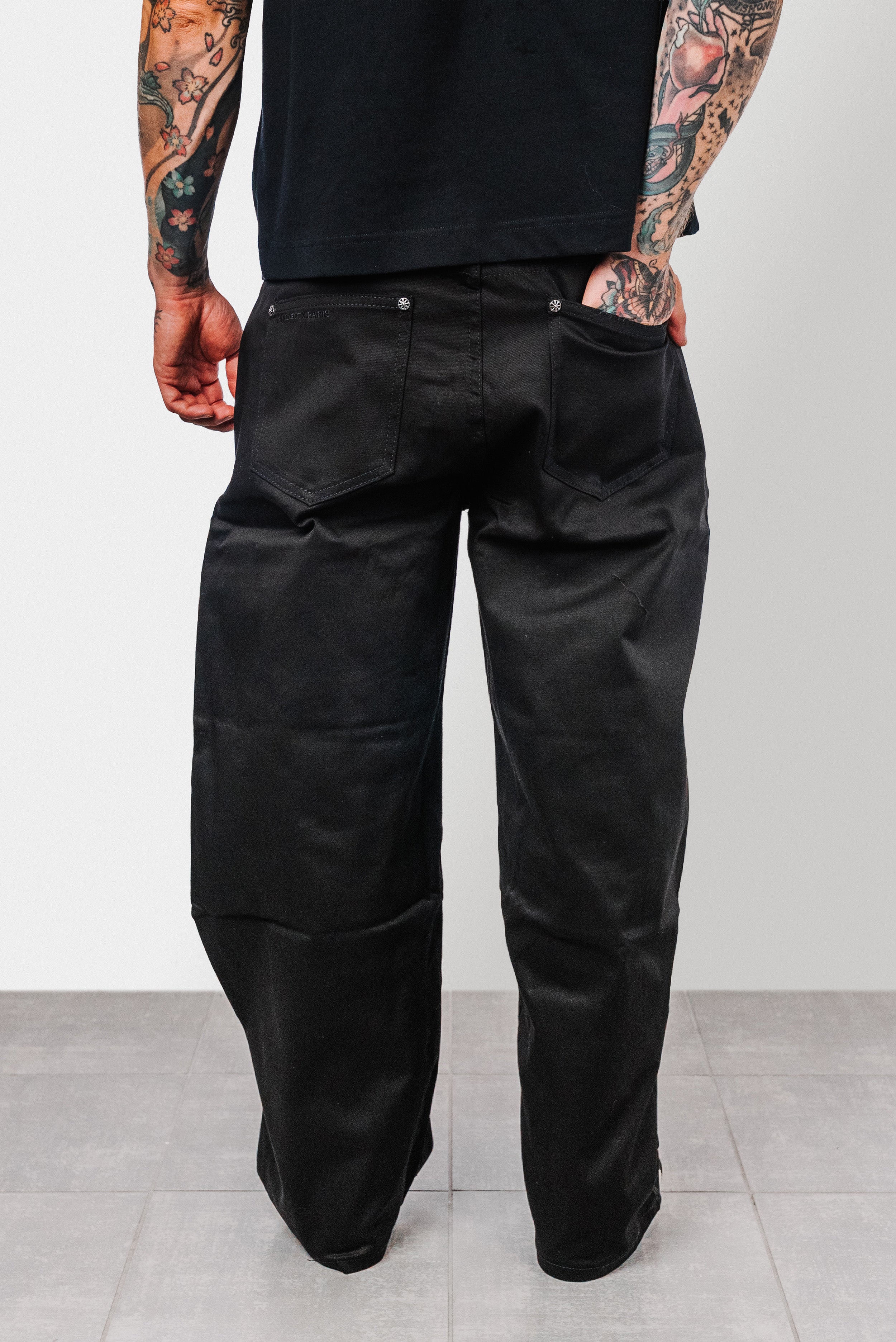 REGULAR BLACK JEANS - PXP Brand