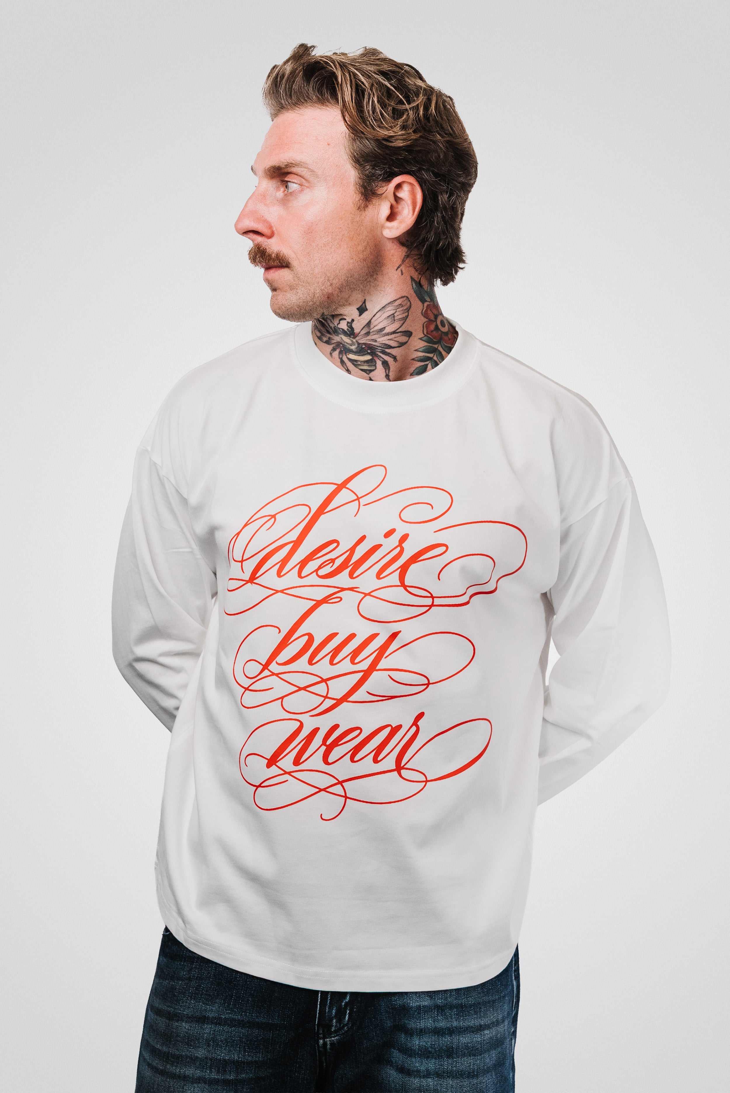 DESIRE WHITE BOXY LONGSLEEVE - TheDoubleE
