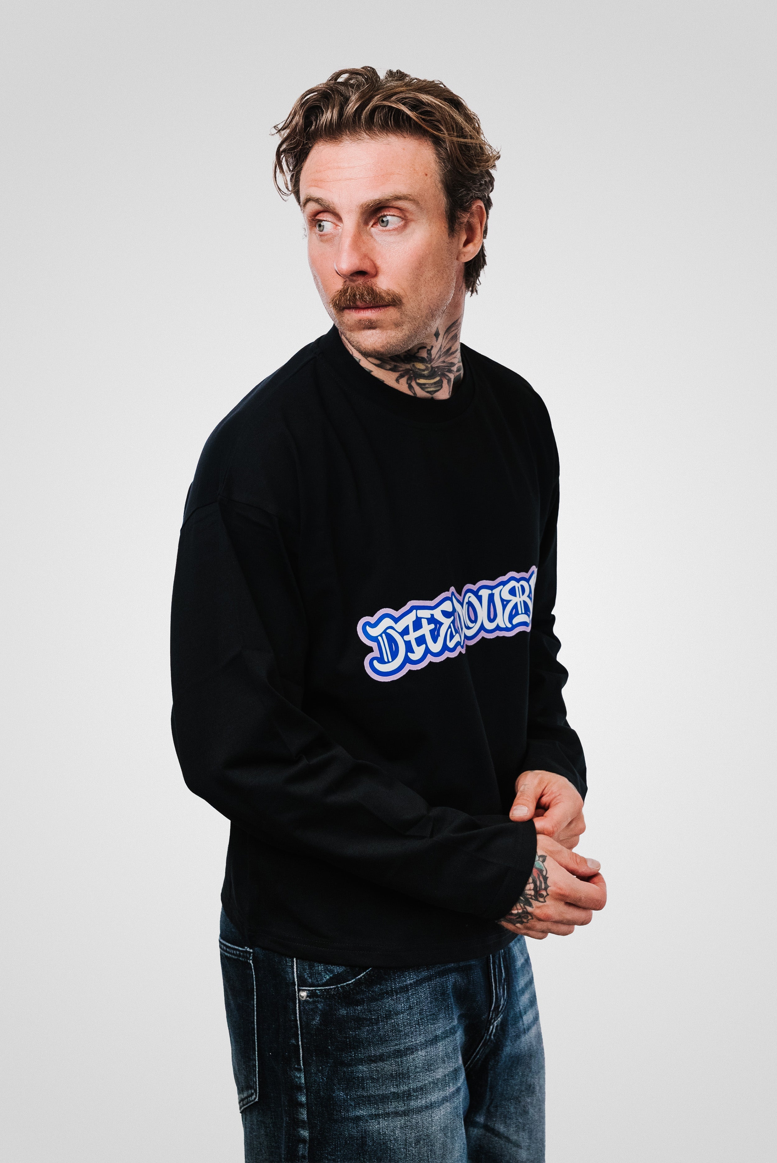 GRAFFITI BLACK BOXY LONGSLEEVE - TheDoubleE