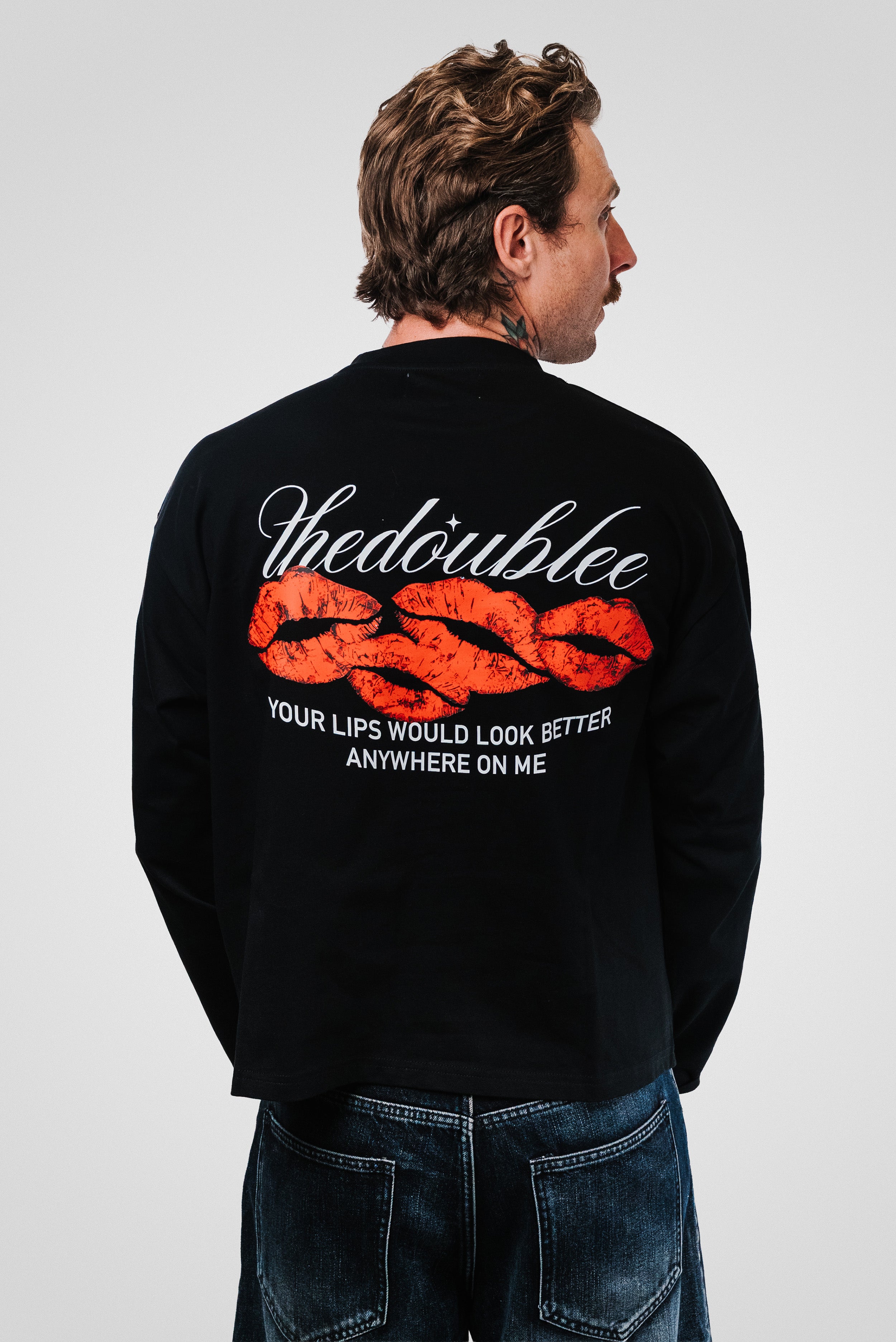 KISS ME BLACK BOXY LONGSLEEVE - TheDoubleE