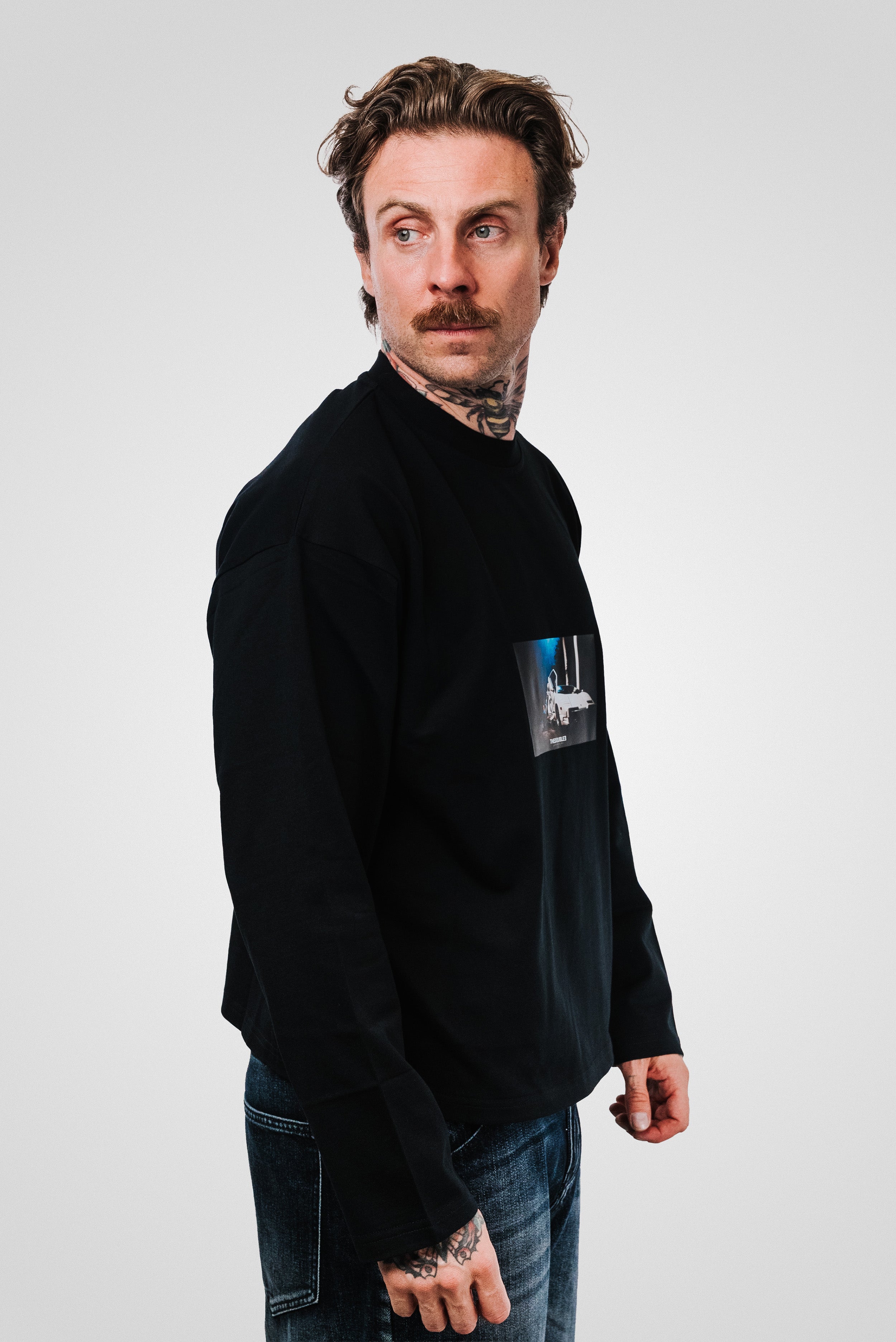 WOLF BLACK BOXY LONGSLEEVE - TheDoubleE