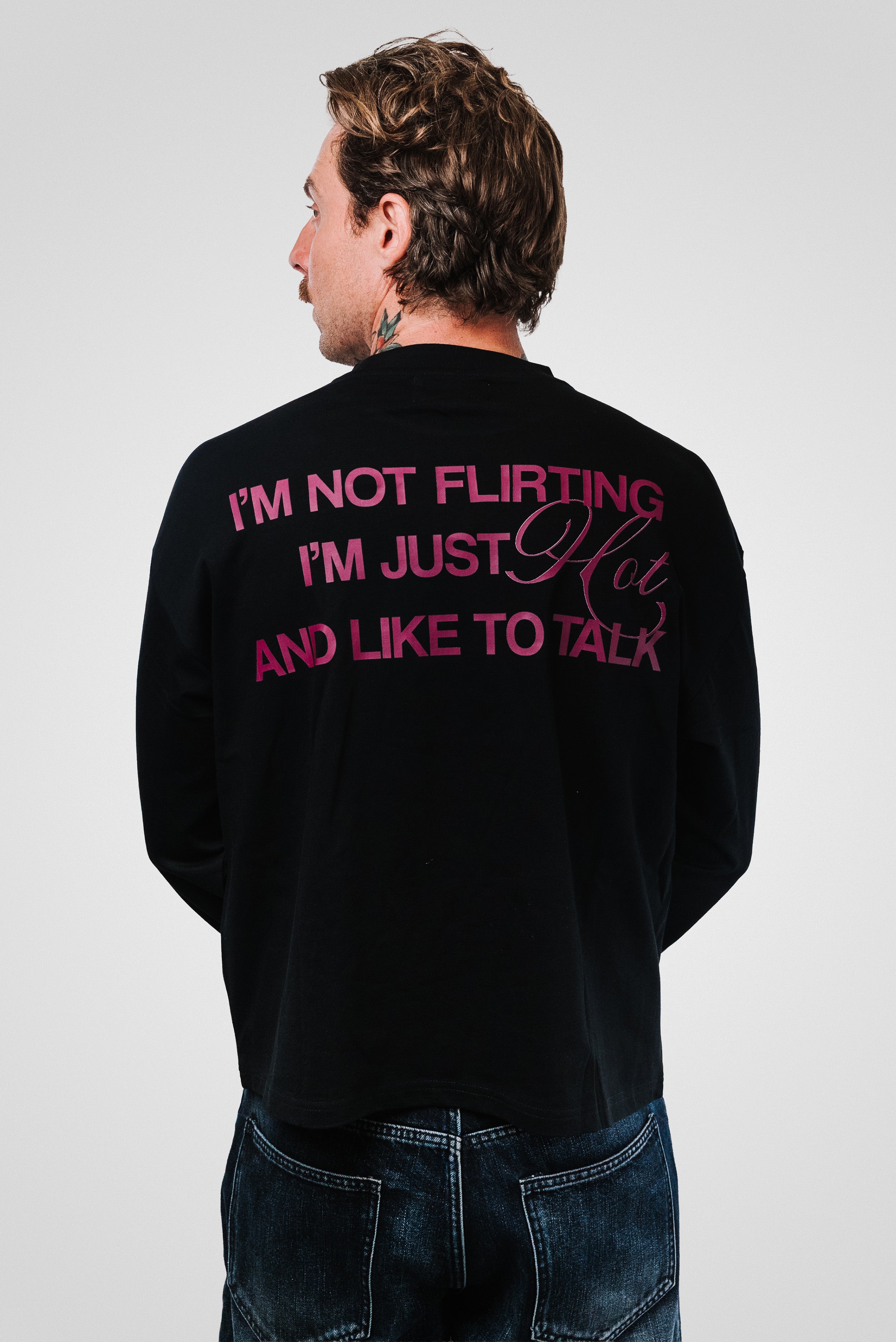 HOT AND TALKING BLACK BOXY LONGSLEEVE - TheDoubleE