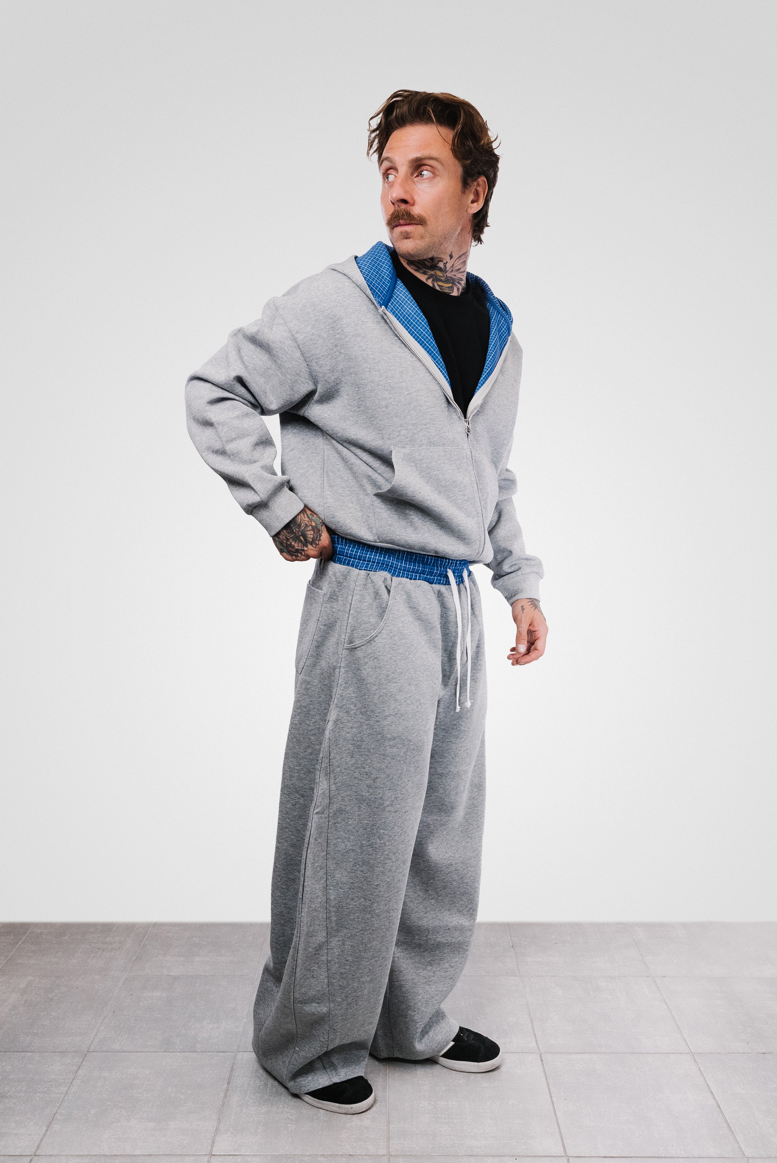 SCOTTISH STYLE GREY TRACKSUIT - Shoebuya Design