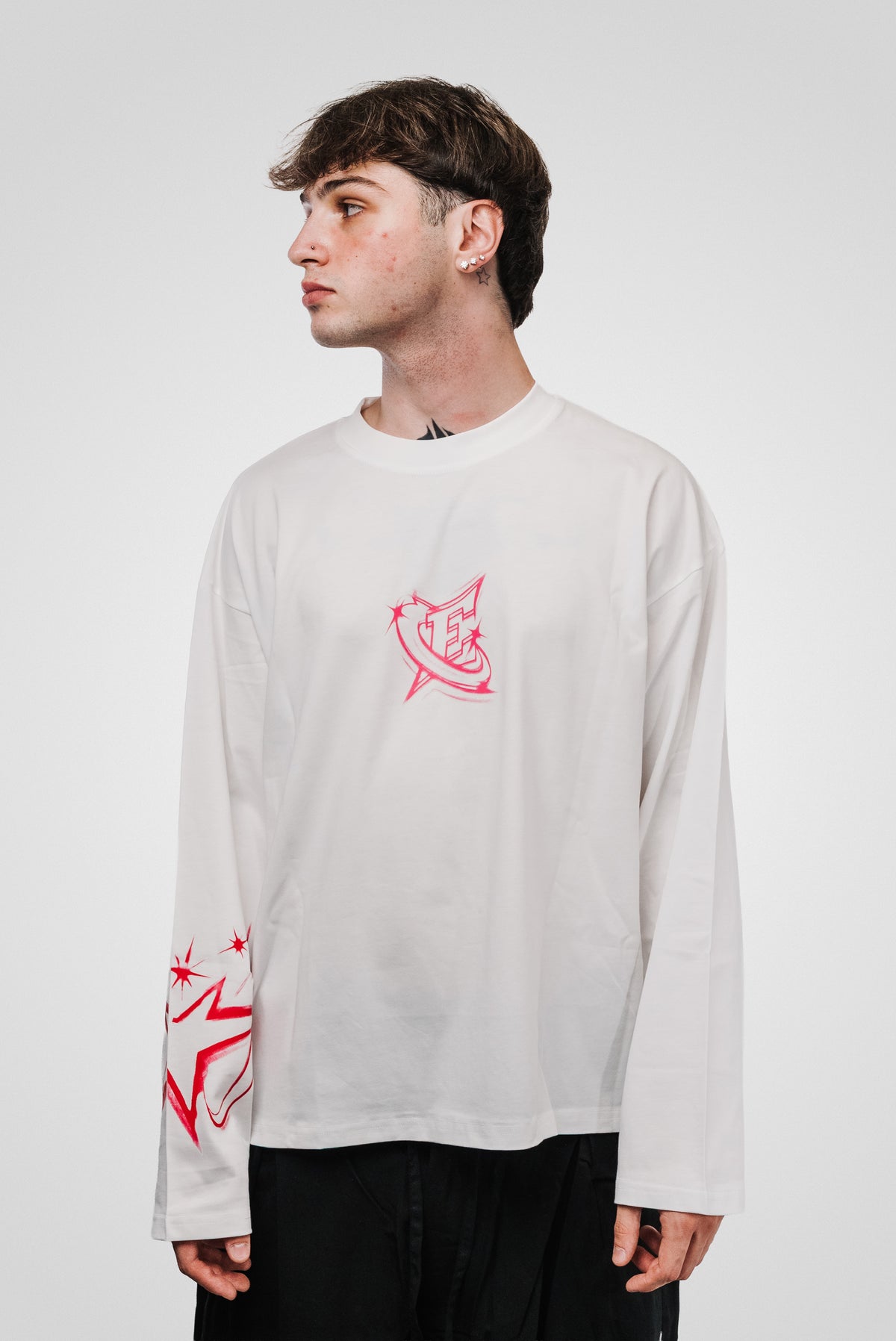 PINK STARGAZING BOXY LONGSLEEVE WHITE - TheDoubleE