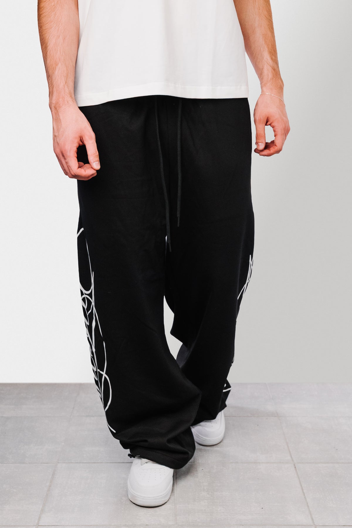 WRITING SOMETHING BLACK SWEATPANTS - Shoebuya Design