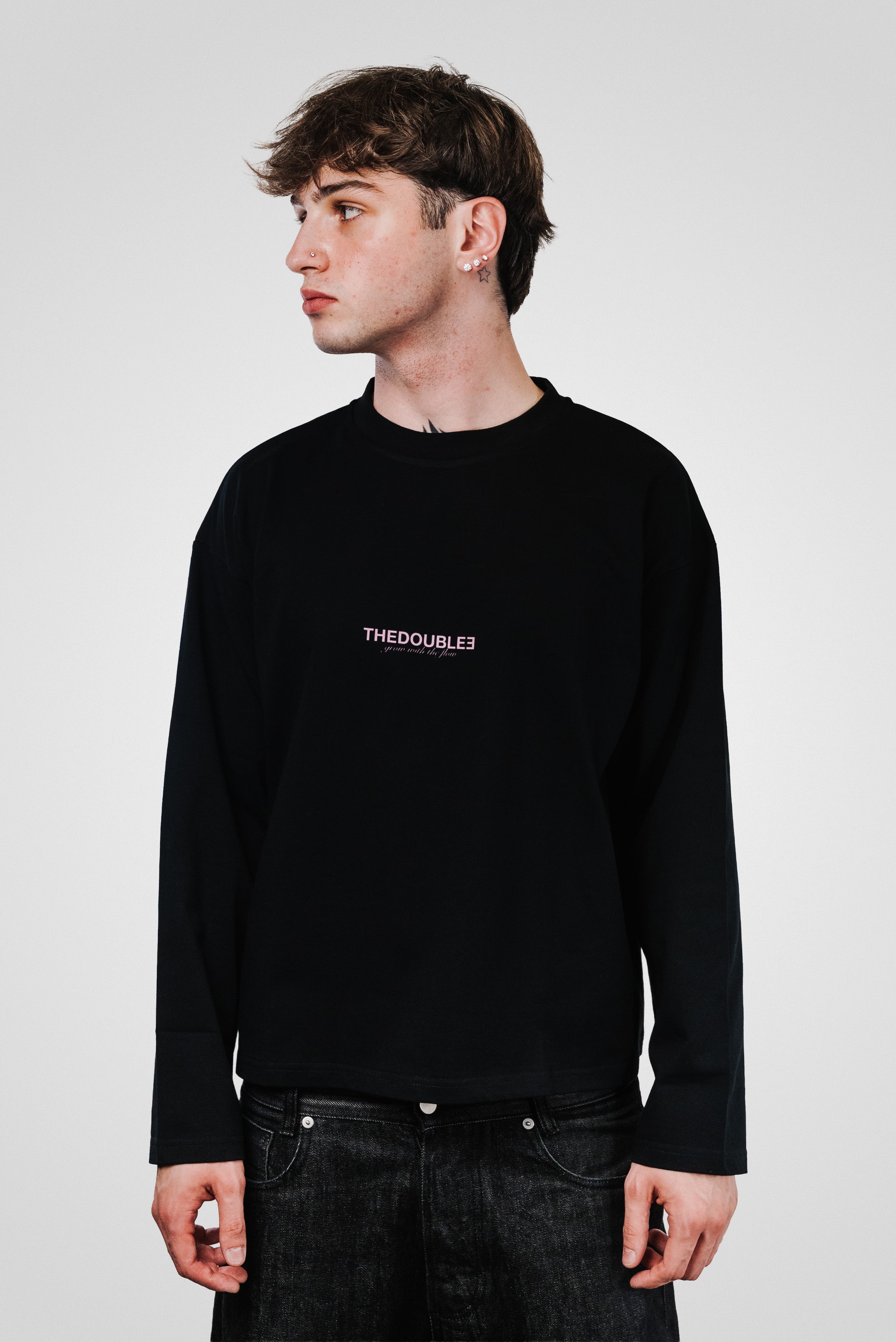 ANOTHER RED FLAG BLACK BOXY LONGSLEEVE - TheDoubleE