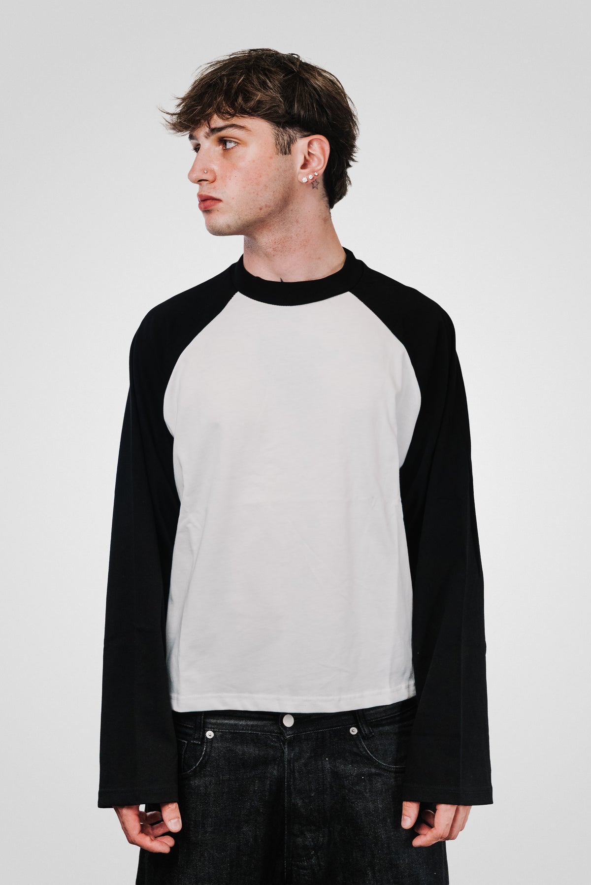 BLACK SLEEVE COLLEGE LONGSLEEVE - Replacement Brand