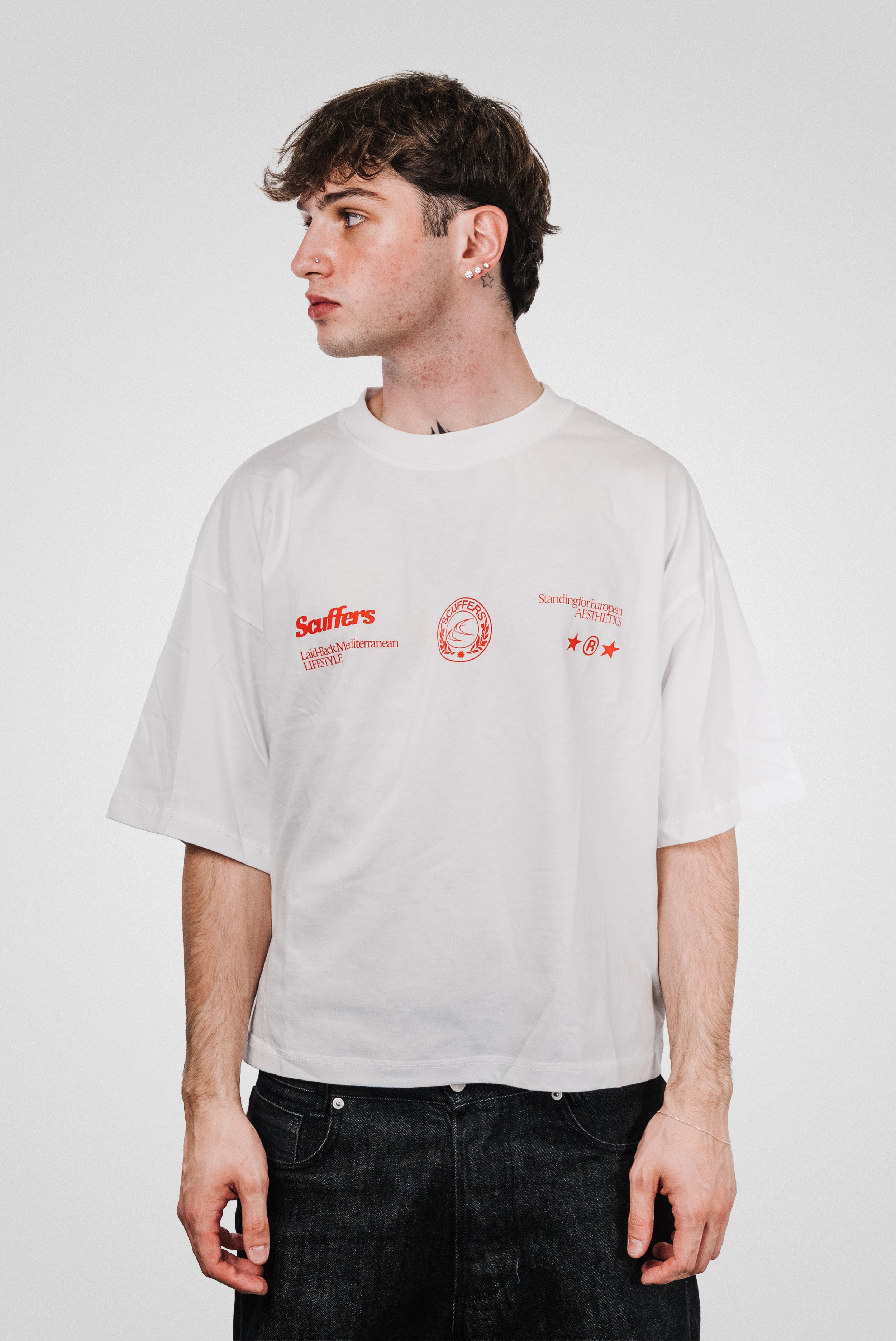 LAID-BACK MEDITERRANEAN WHITE TEE - SCUFFERS