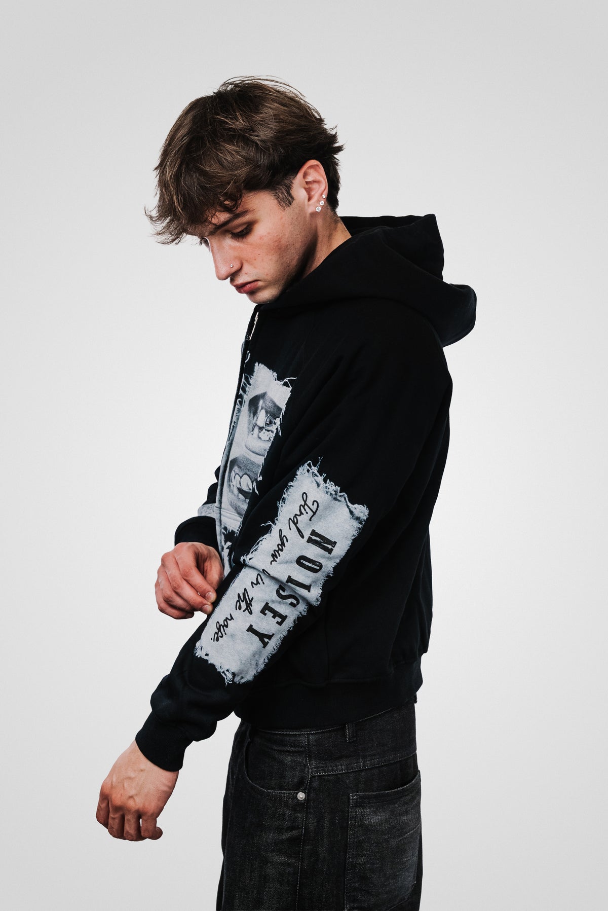 MOUTH PATCH B&W BLACK ZIP HOODIE - Noissey Brand