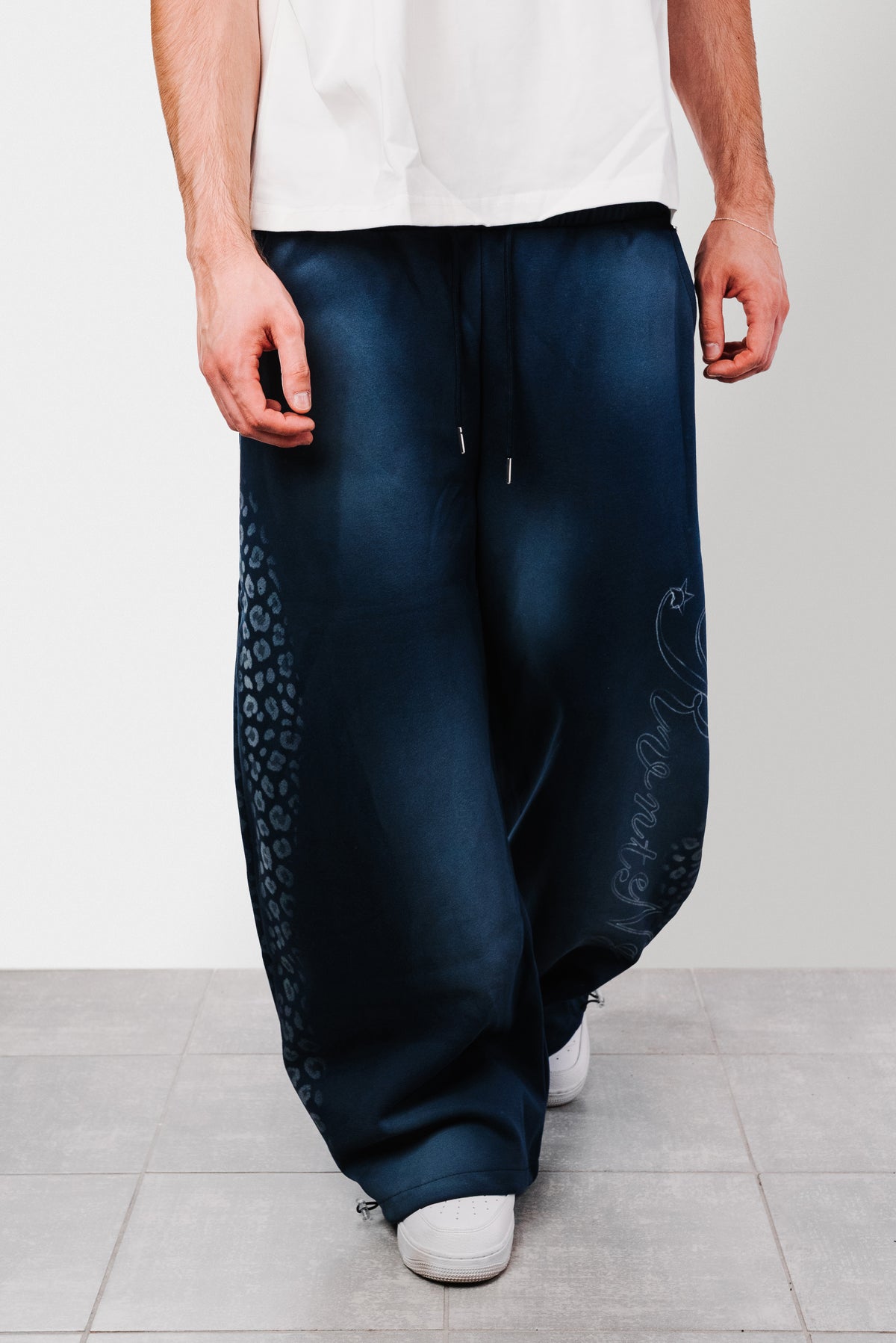 LEOPARD BLUE SWEATPANTS - Shoebuya Design