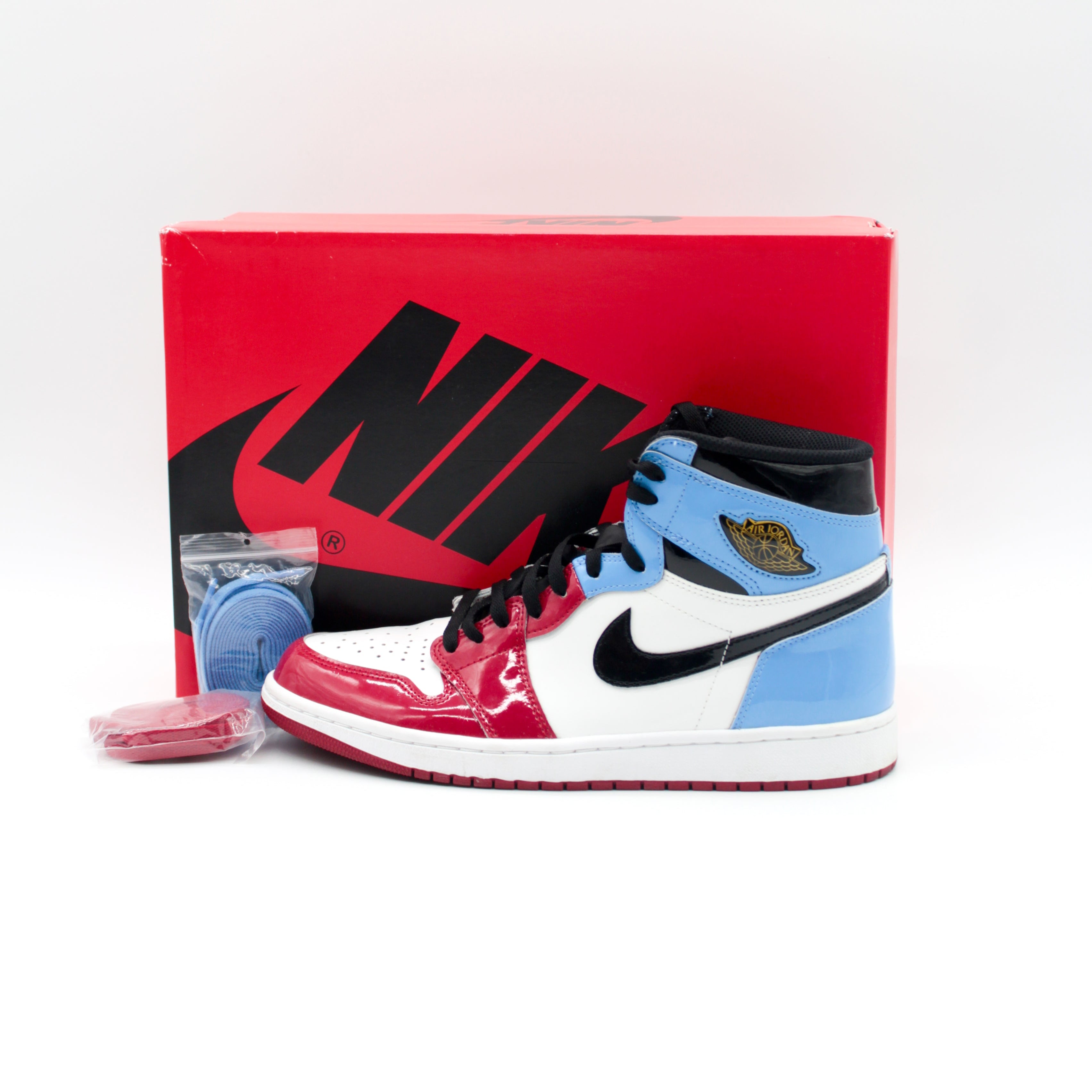 SECONDHAND - AIR JORDAN 1 HIGH FEARLESS CHICAGO UNC Size 44