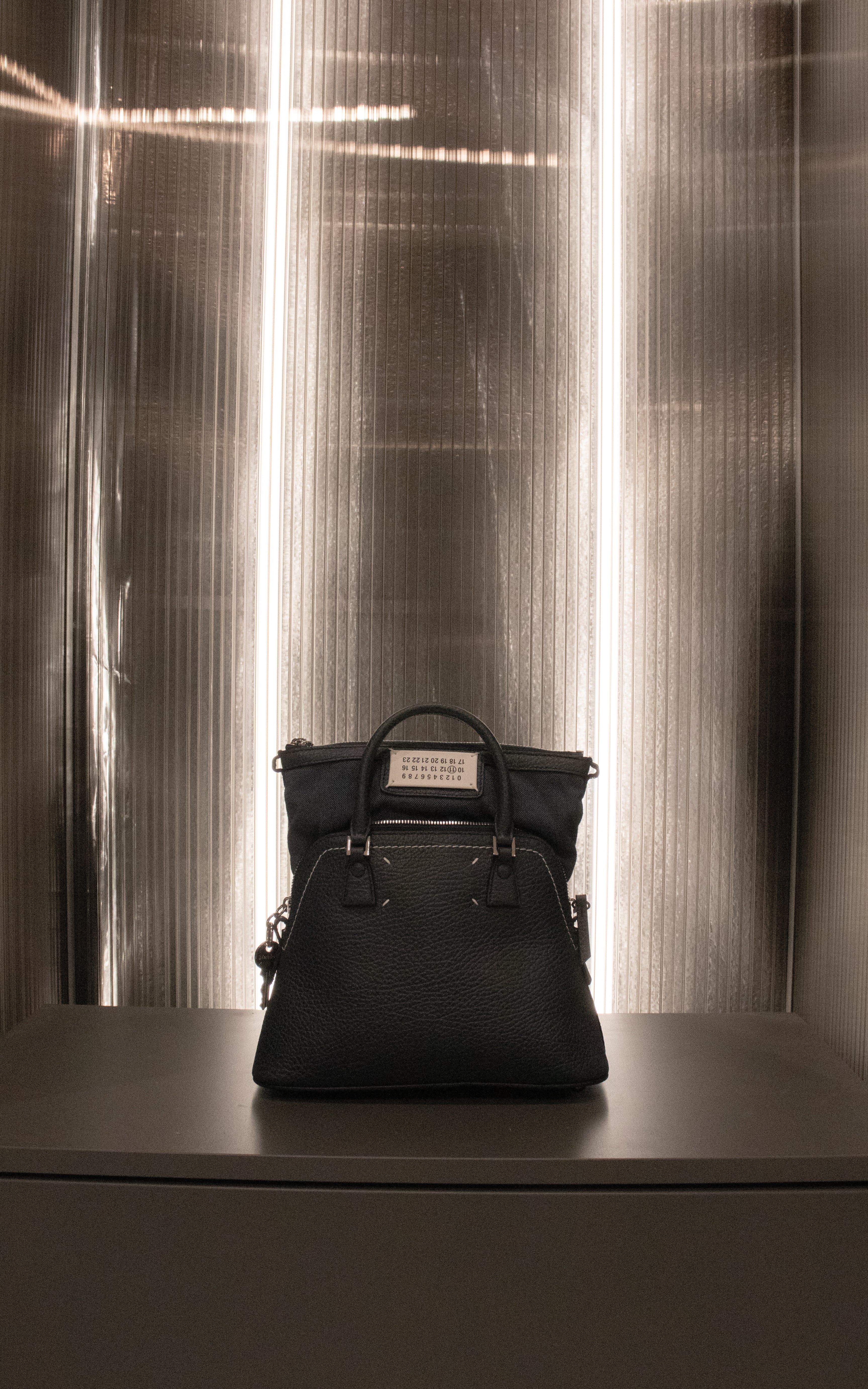 MM6 5AC MINI NAVY BLUE