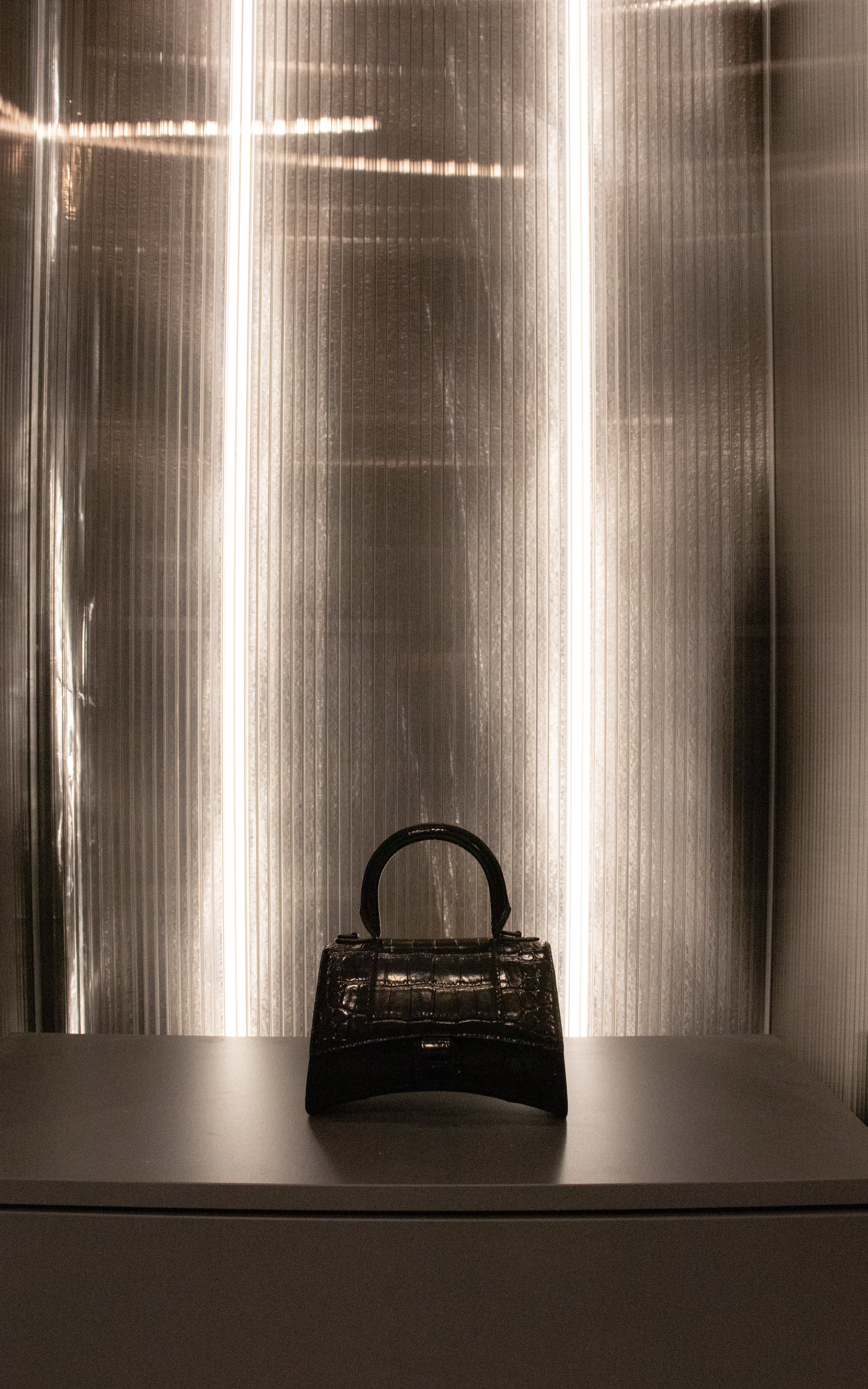 BALENCIAGA BORSA HOURGLASS TOP HANDLE XS STRAS BLACK