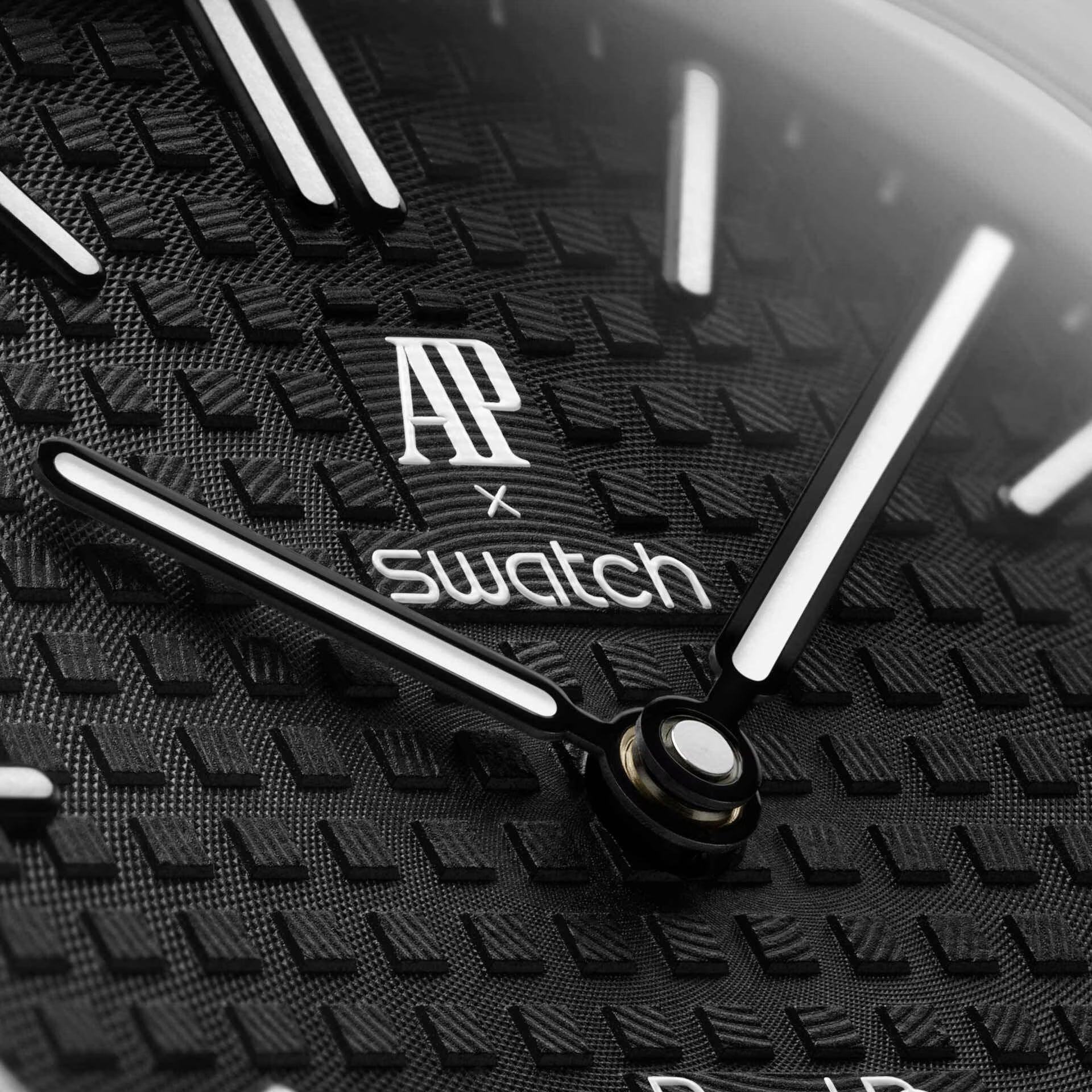 OCHO NEGRO ROYAL POP WATCH - AP x Swatch